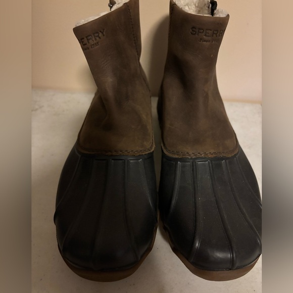 Sperry Two-Tone Duck Boots - Picture 1 of 5
